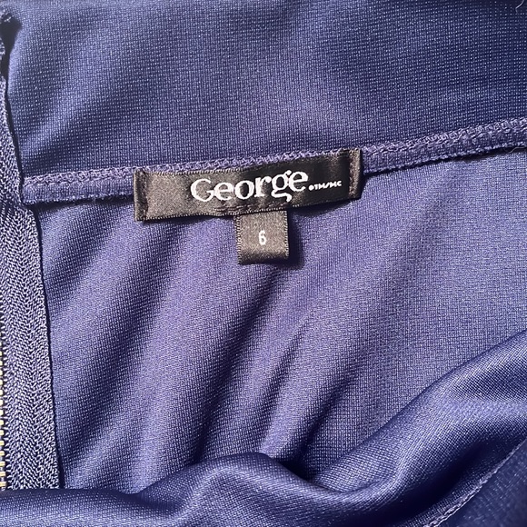 Cute blue lace skirt - Picture 4 of 4